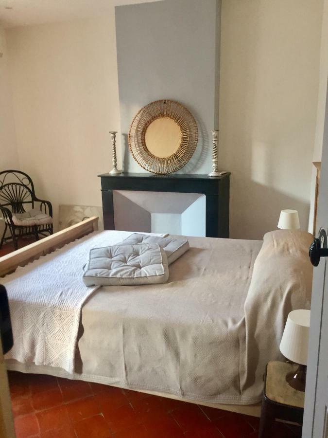 Casa *